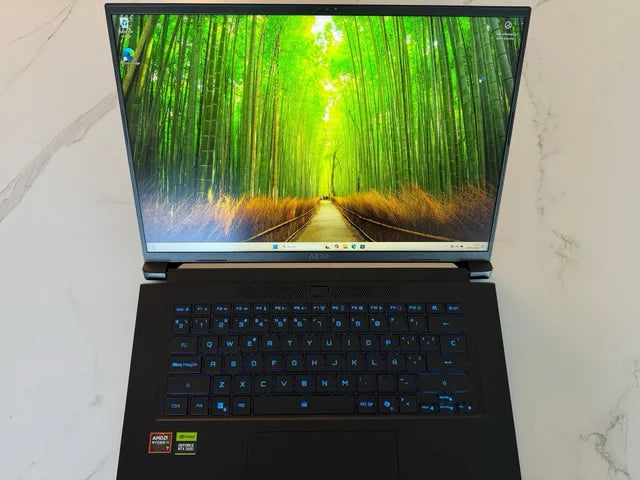 PACK 2 PORTATILES GIGABYTE AERO RYZEN 7 AI 16GB - 32GB 5060GEFORCE QHD+