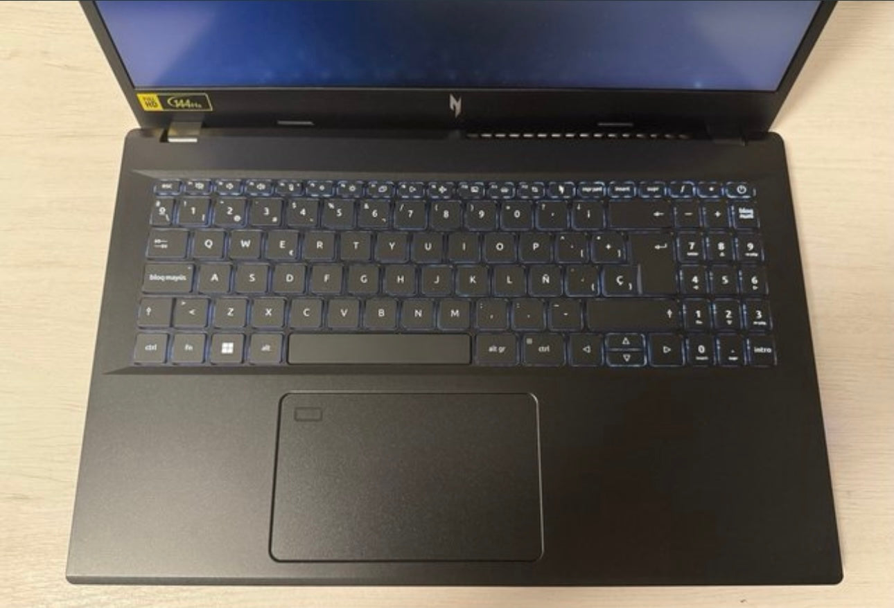 Acer Nitro V 15 ANV15-51-579P Intel Core i5-13420H/16GB/512GB SSD/RTX 4050/15.6"