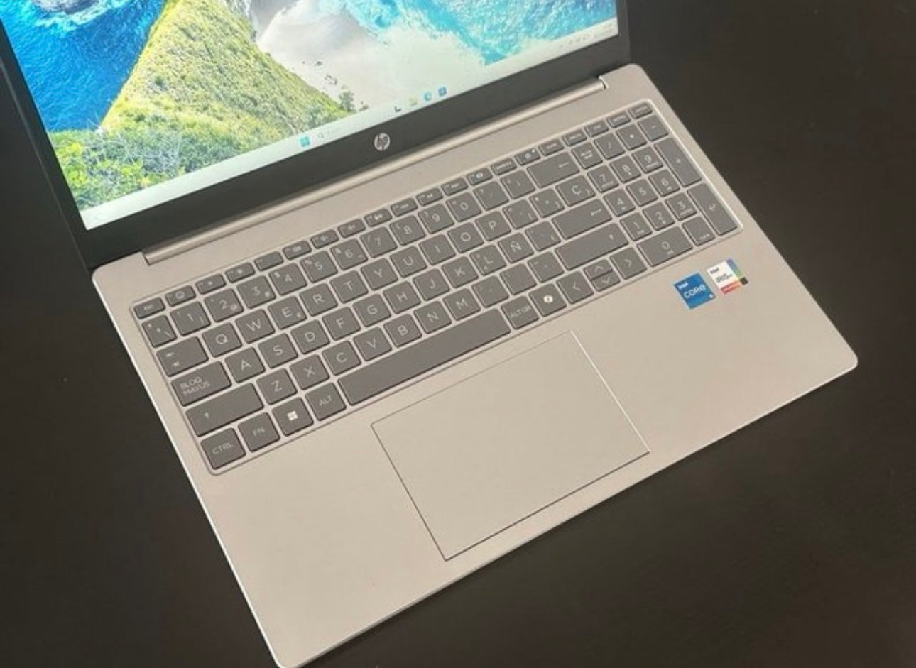 PORTÁTIL HP 15 I7 13GEN 16GB 512GB NUEVO OFFICE