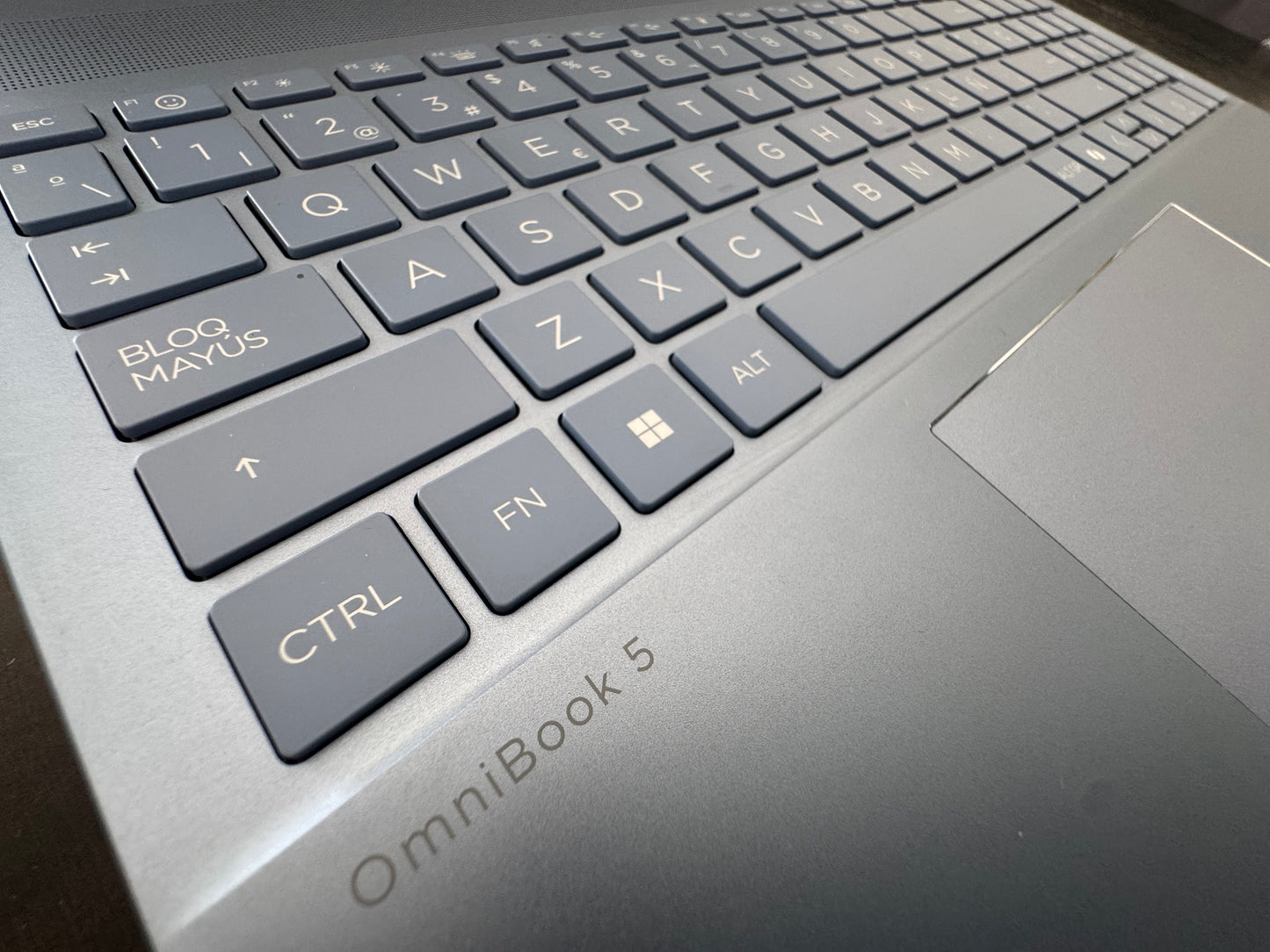 PORTATIL HP 16 CORE I7 ULTRA 255H 32GB 1TB 2K
