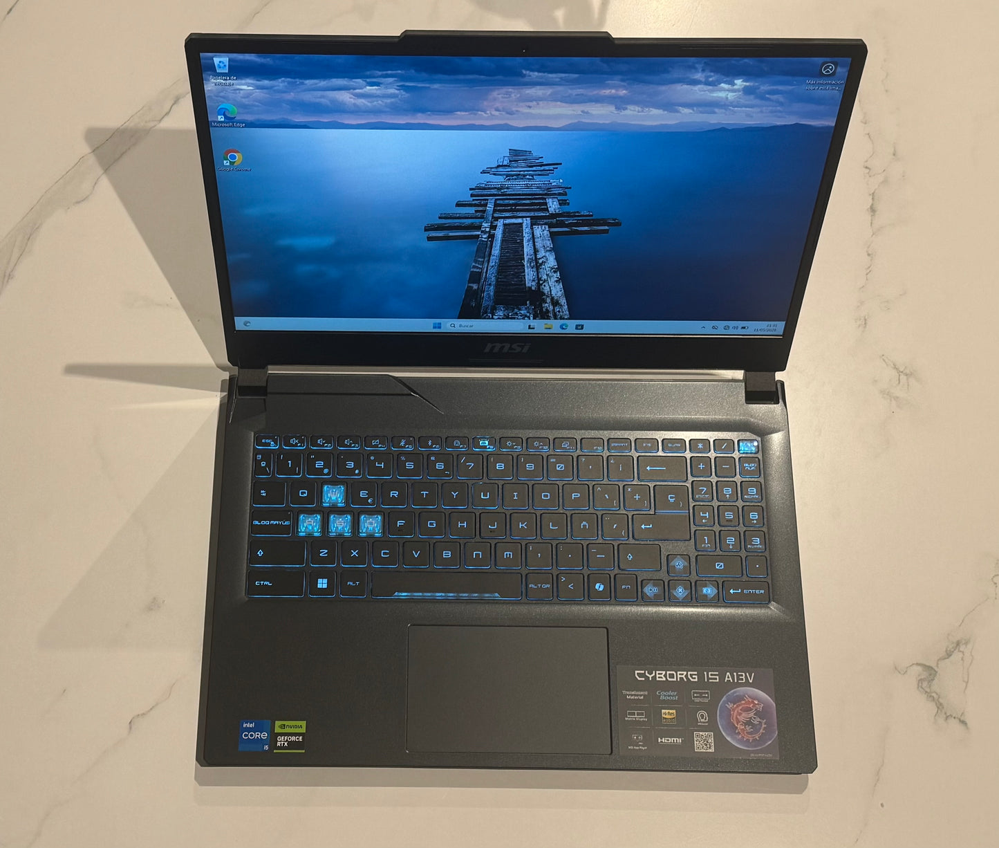 PORTÁTIL MSI CYBORG I5 16GB RTX4060 15.6r